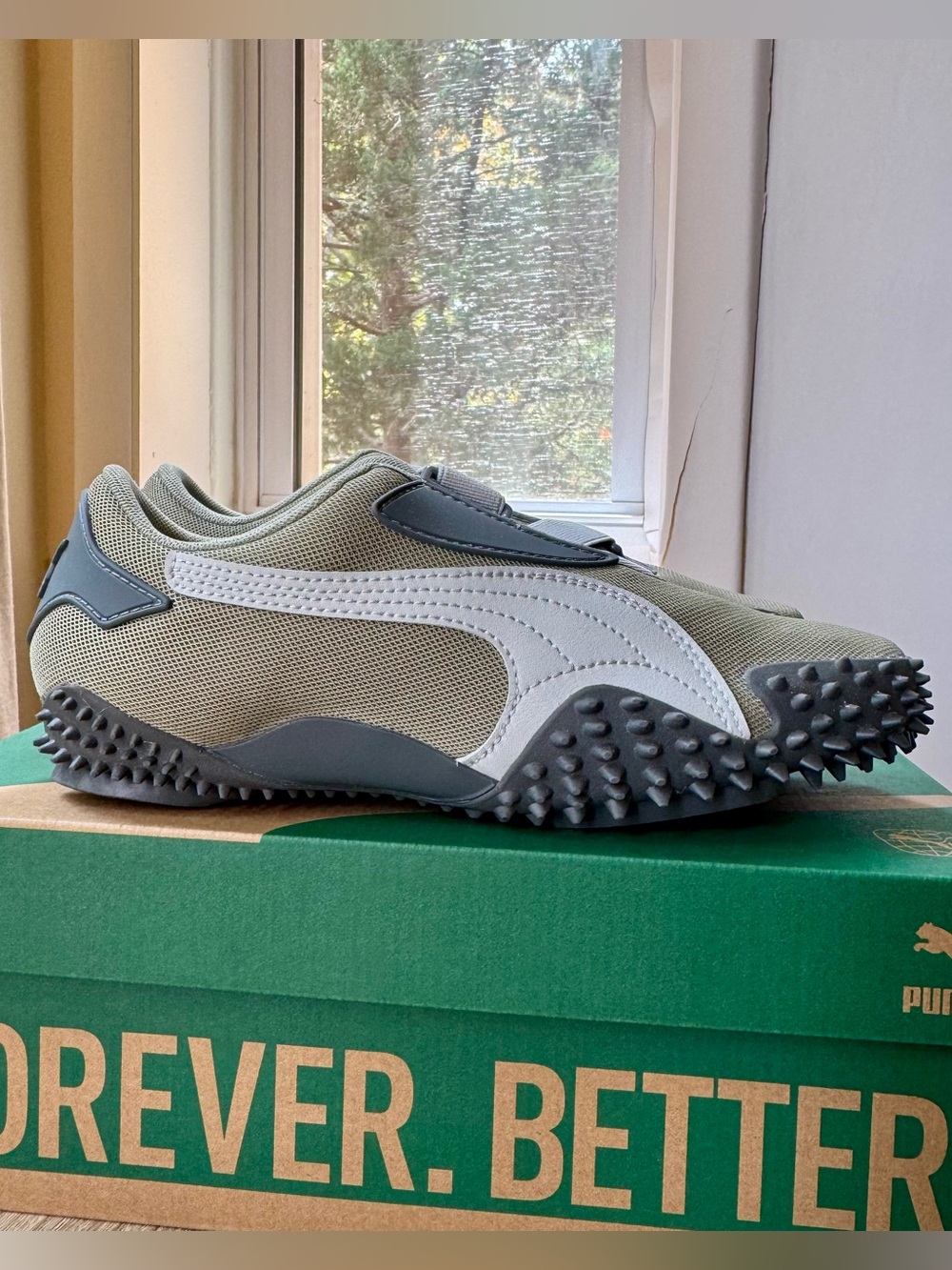 New Puma Mostro Sneakers Lux Army Green Glacial Gray Womens US 7.5